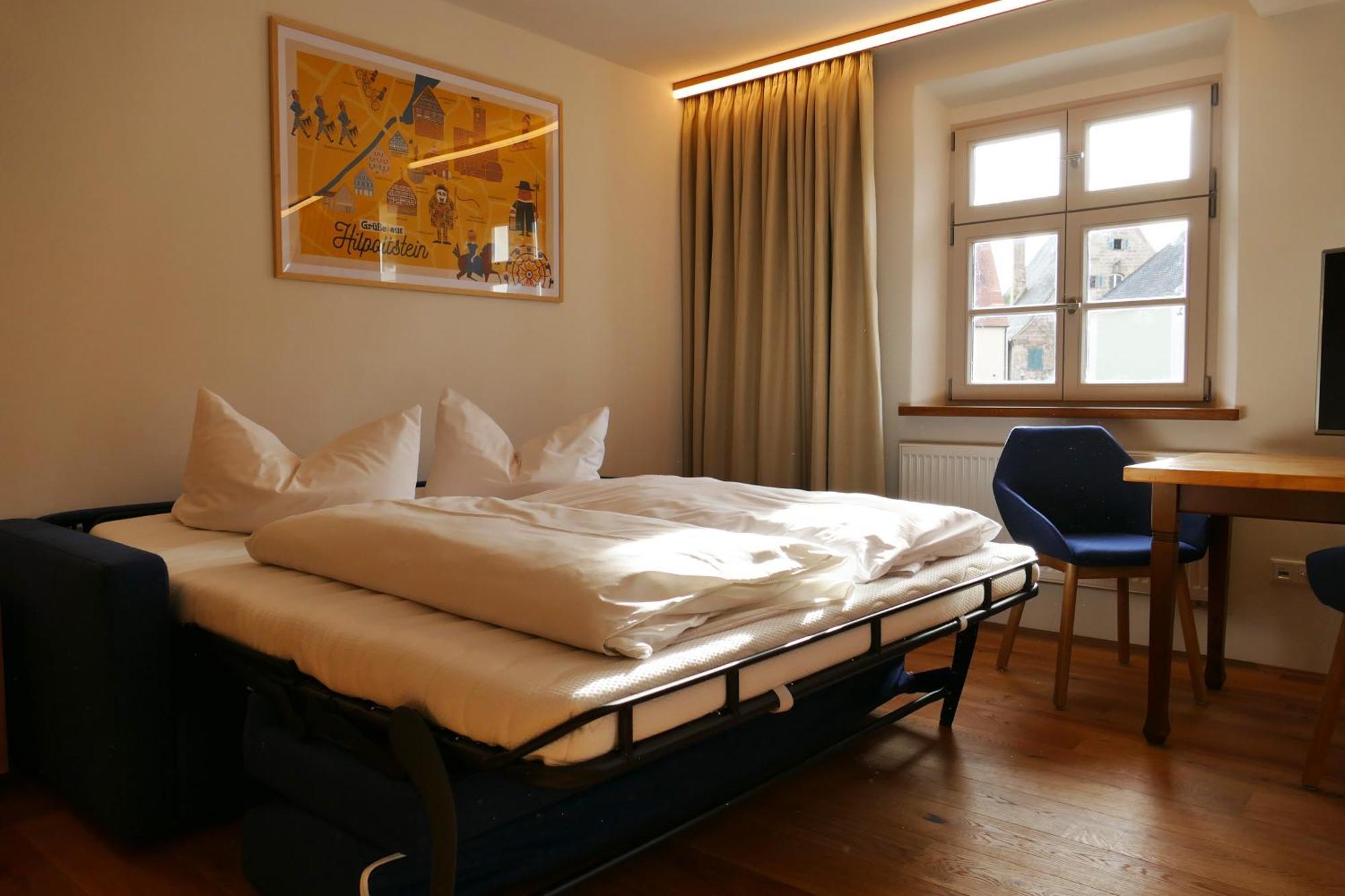 Hotel Zum Schwarzen Ross Und Gutmann Zur Post Hilpoltstein Exterior photo